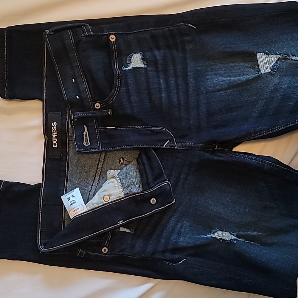 Express Mid Rise Legging - Picture 3 of 3